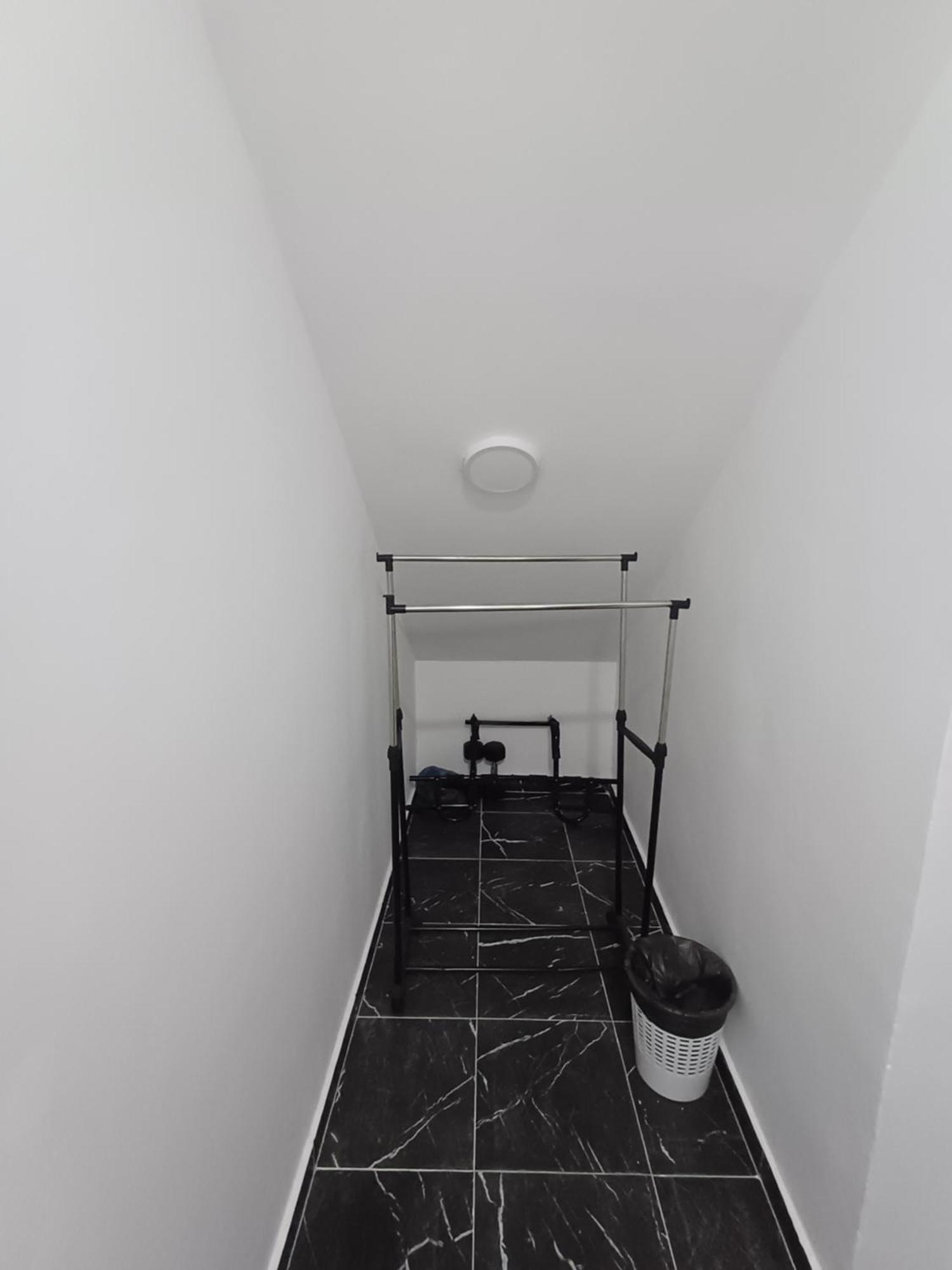 פלוזינה Peaceful Apartment מראה חיצוני תמונה